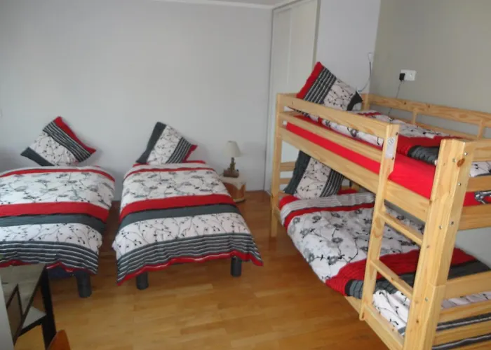 Chez Jpzen Nowicki Bed & Breakfast